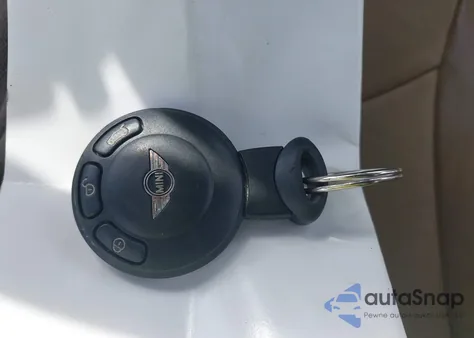 2008 Mini Cooper из США, поврежденный, VIN WMWMF33518TU66603